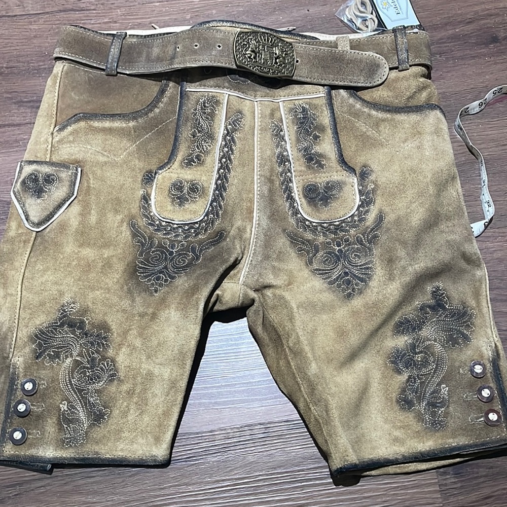 Brand new with tags suede leather lederhosen men-ready for OKTOBERFEST!